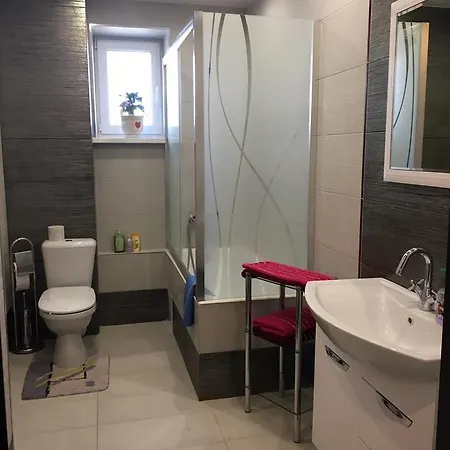 Apartament Na Kazimirovskoi